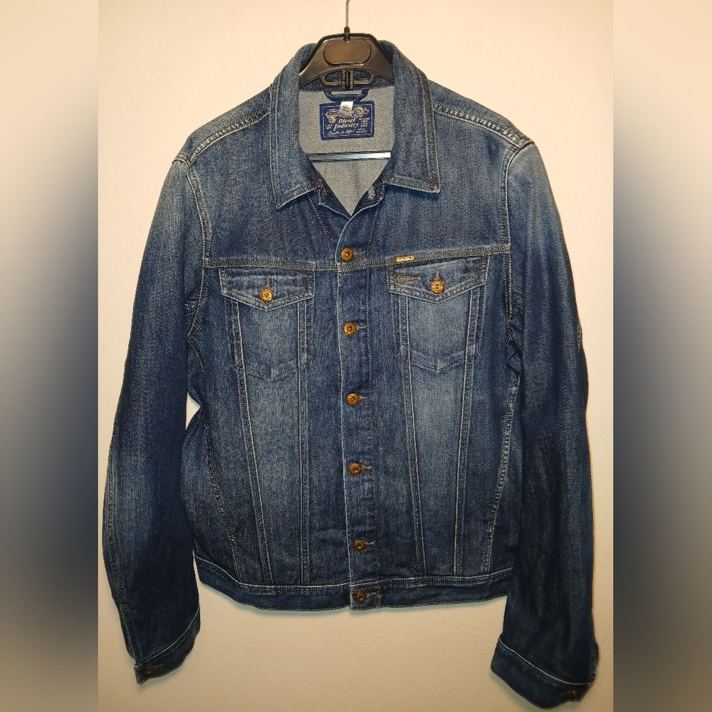 Diesel Elshar-E denim trucker jacket in a blue wash Mens Size XL
